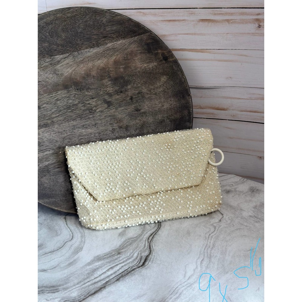 Vintage Early 1900's Antique white beaded purse / wristlet